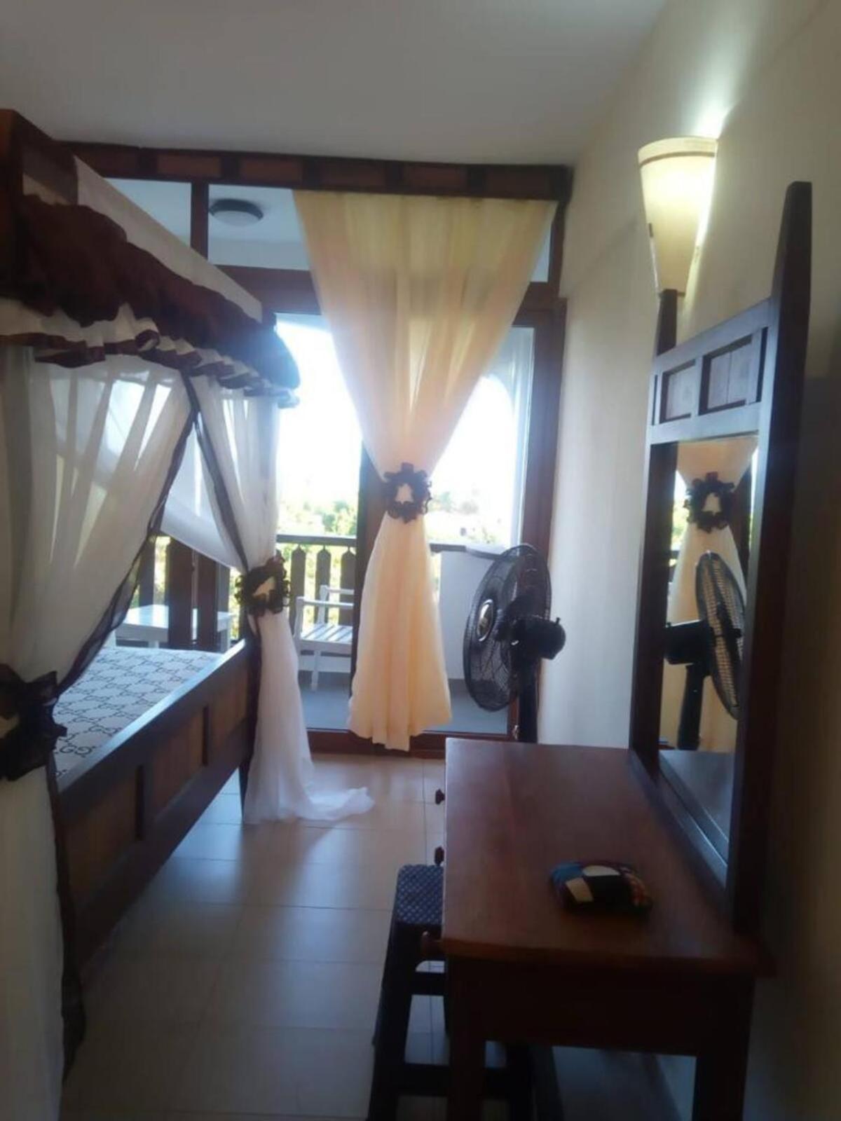 Golden Sands Resort Diani Beach Exterior photo
