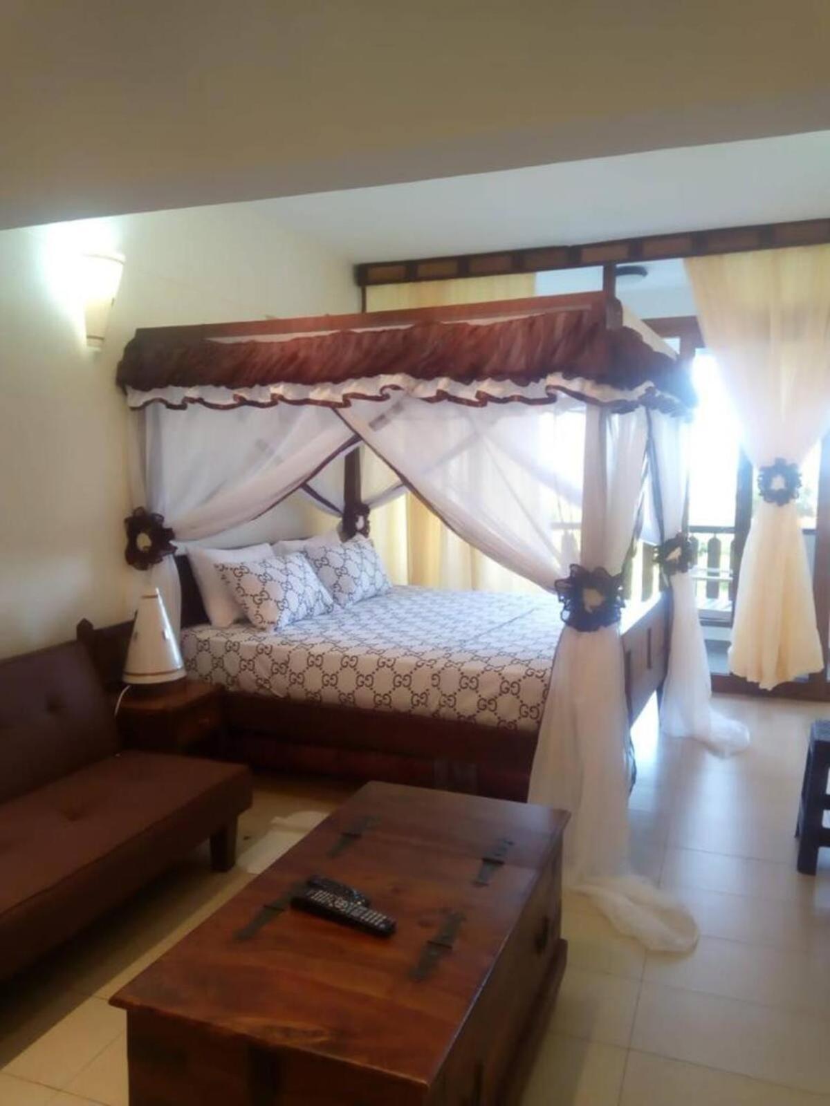 Golden Sands Resort Diani Beach Exterior photo